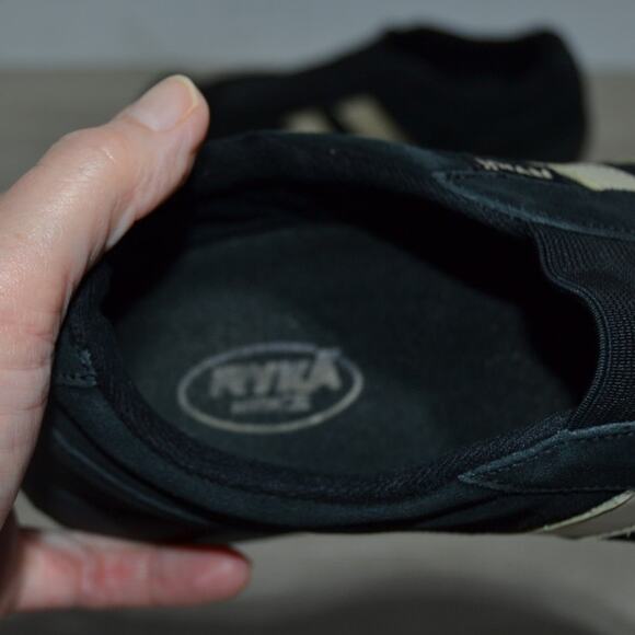 Ryka Woman's Slip-On Black & White Sneakers Size 9 - Picture 8 of 9